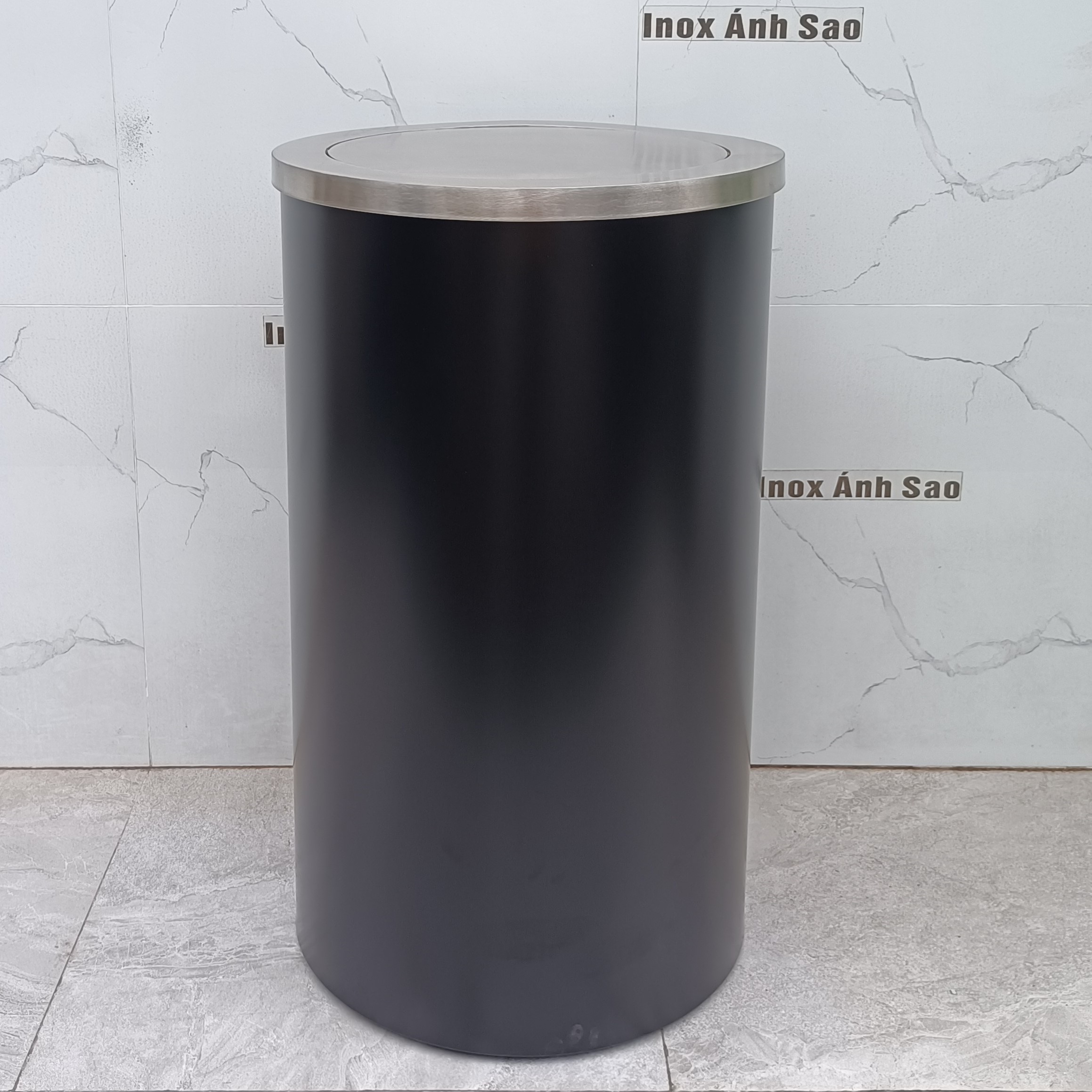 thung-rac-inox-tron-nap-lat-l14