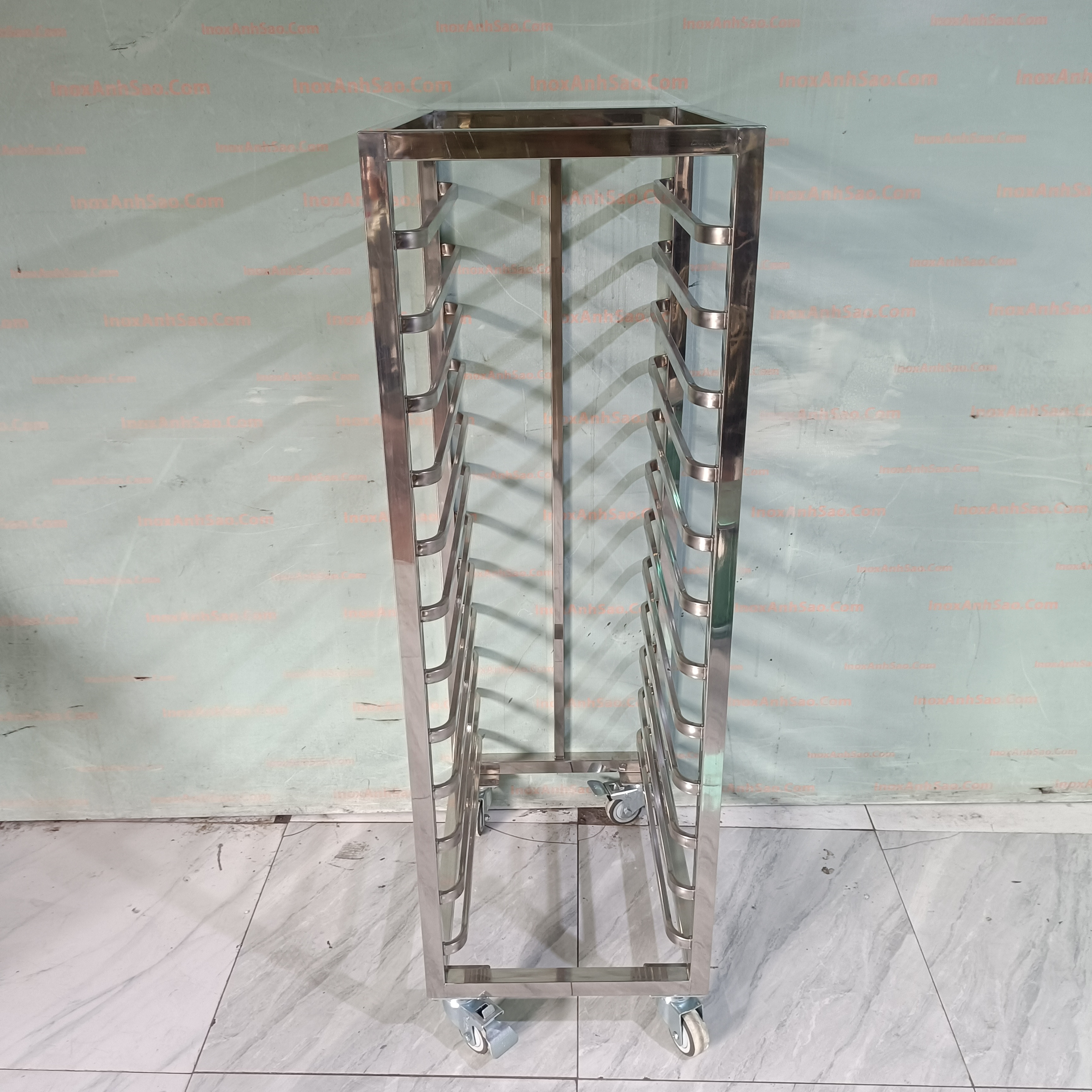 xe-day-khay-inox-k12