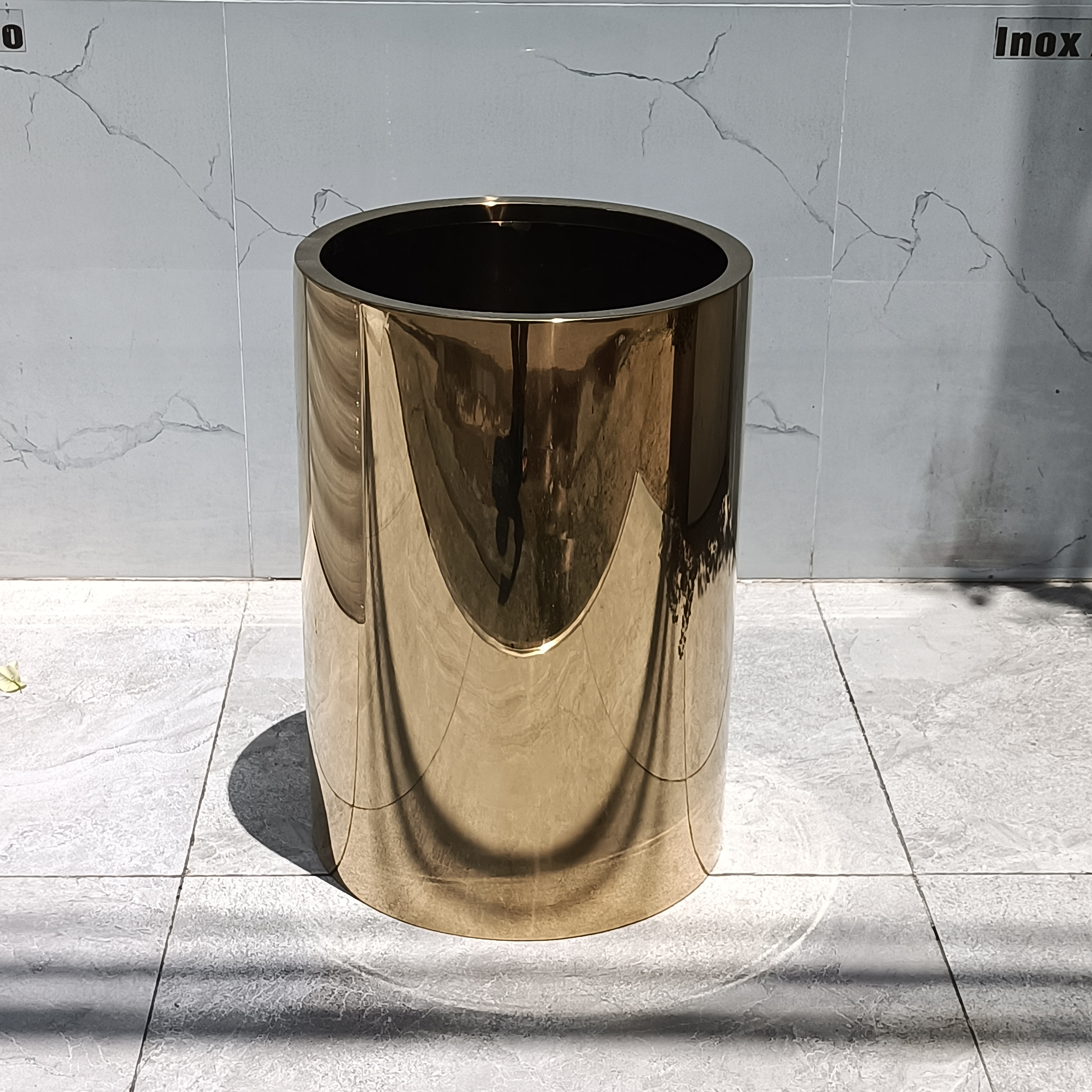 chau-cay-inox-ma-vang-bong-c21