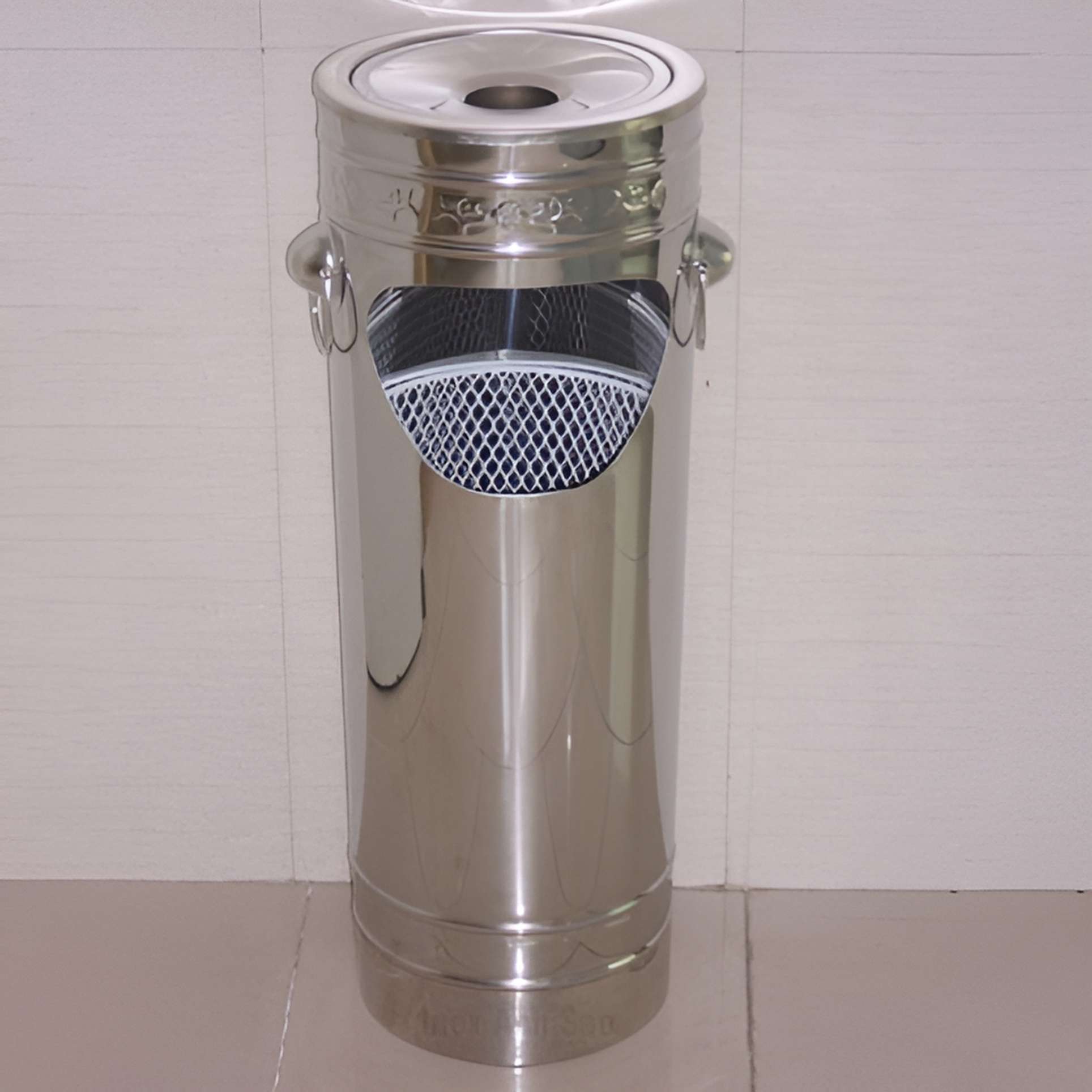 thung-rac-inox-tron-gat-tan-h33