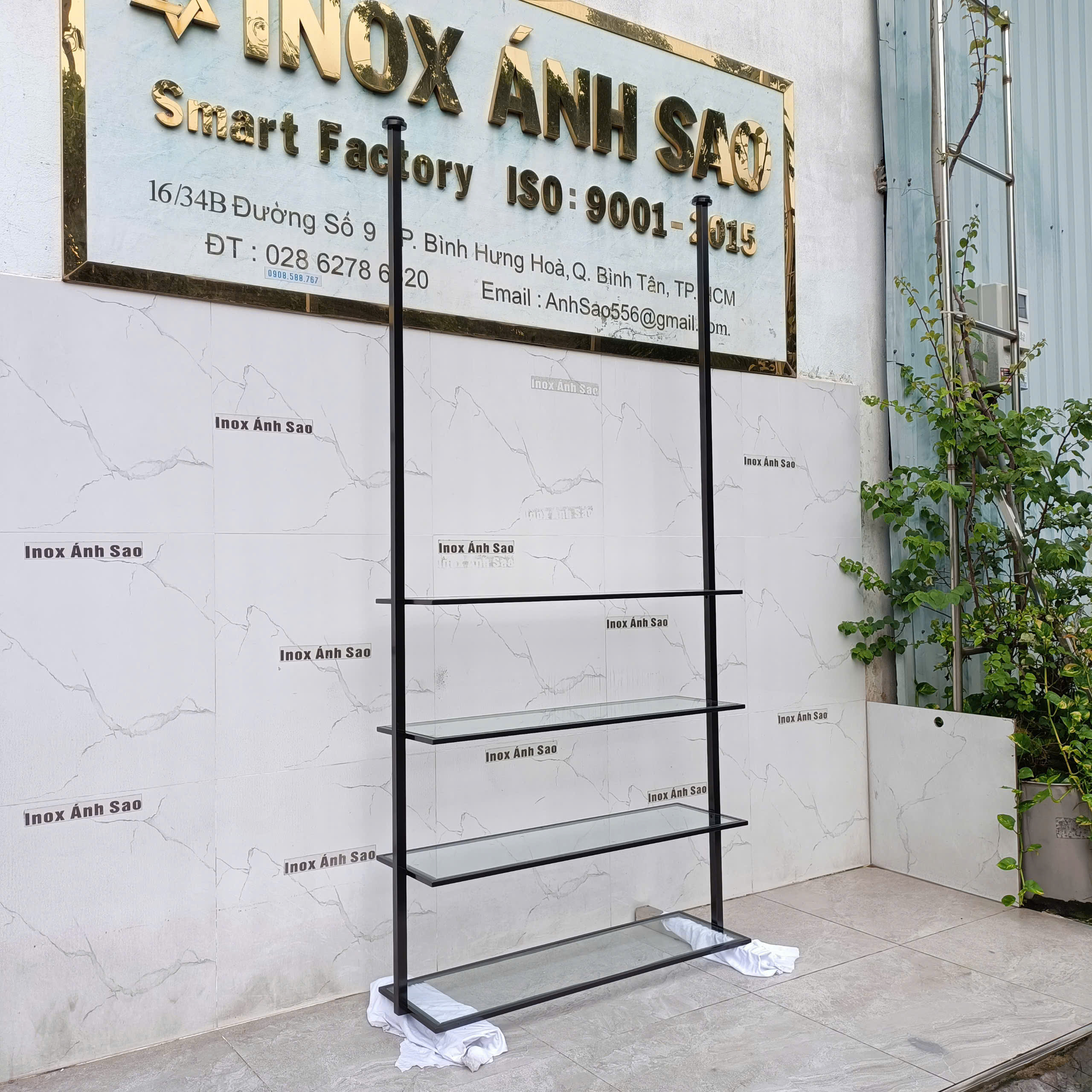 khung-ke-tang-inox-treo-tran-t40