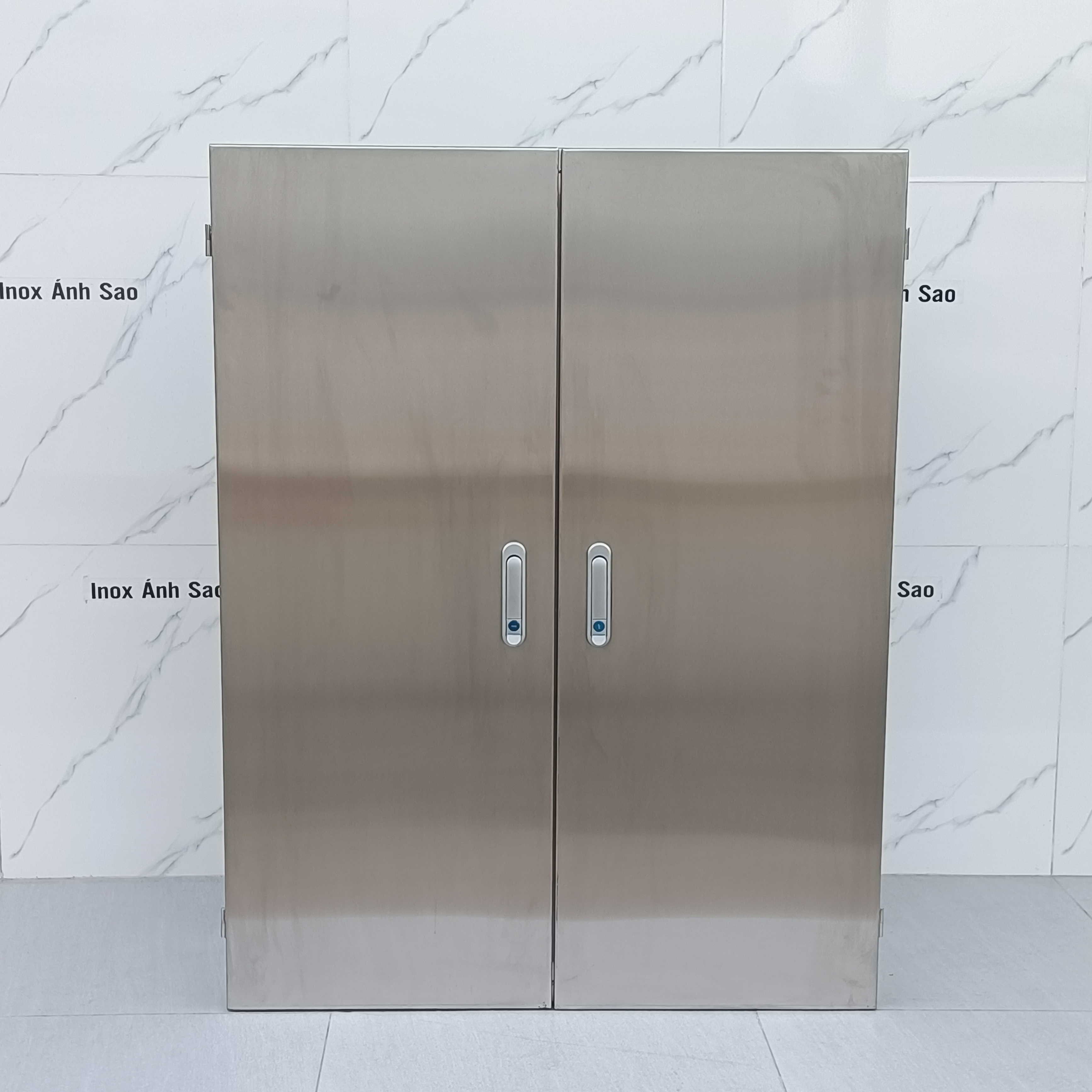 tu-dien-inox-cua-mo-d44