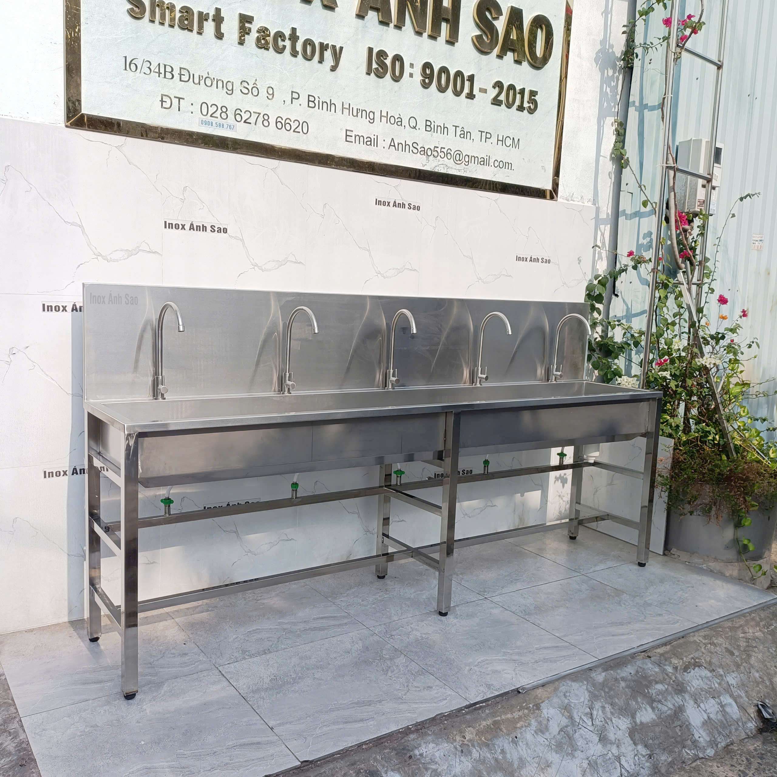 bon-rua-inox-gat-tay-5-voi-t64