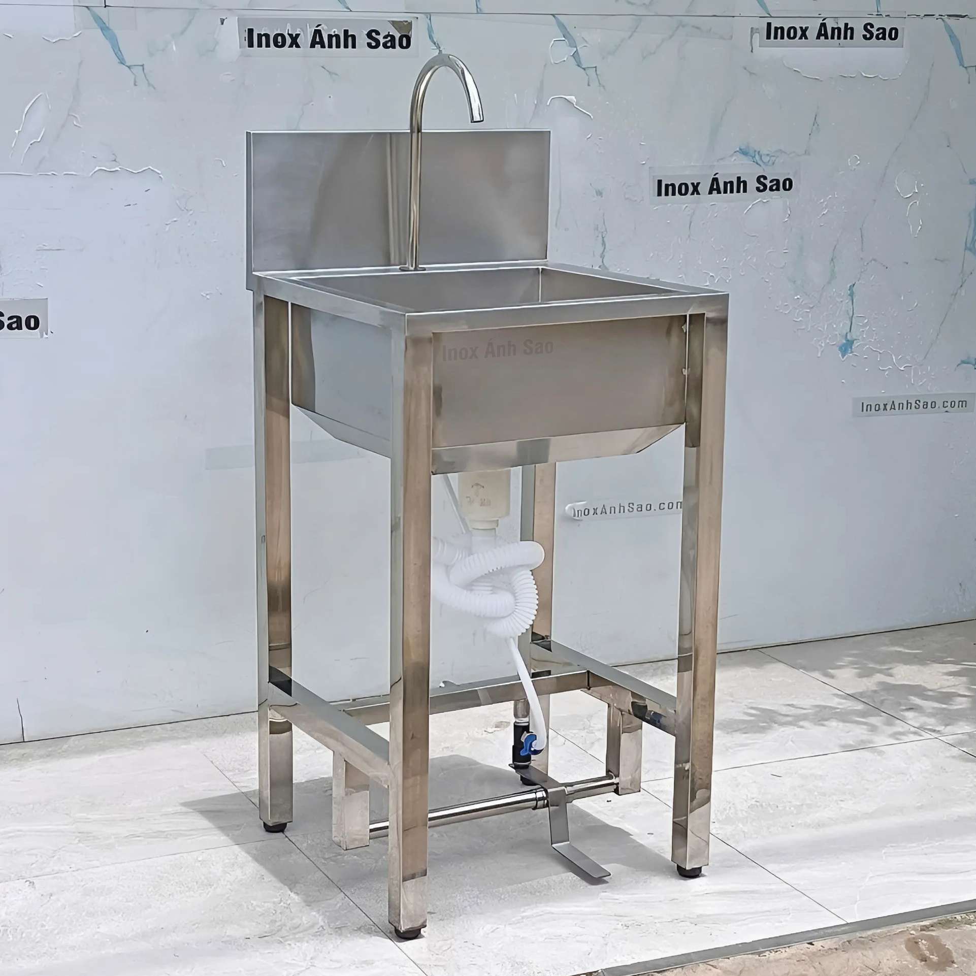 bon-rua-inox-dap-chan-1-voi-d03
