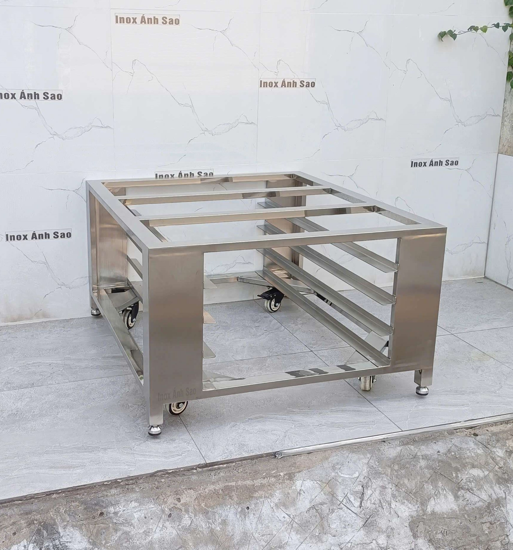 ban-de-khay-inox-n48