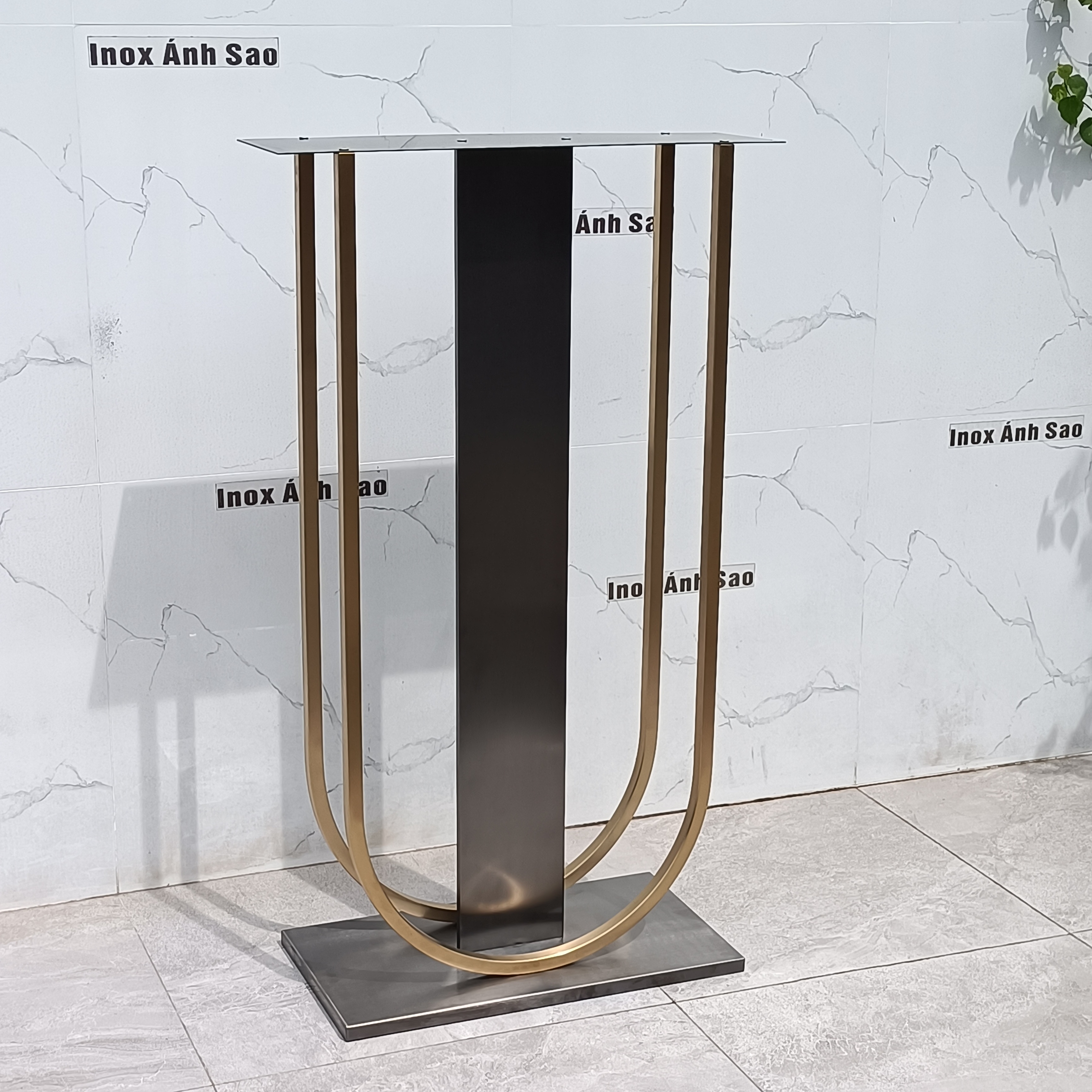 chan-ban-inox-ma-mau-c39