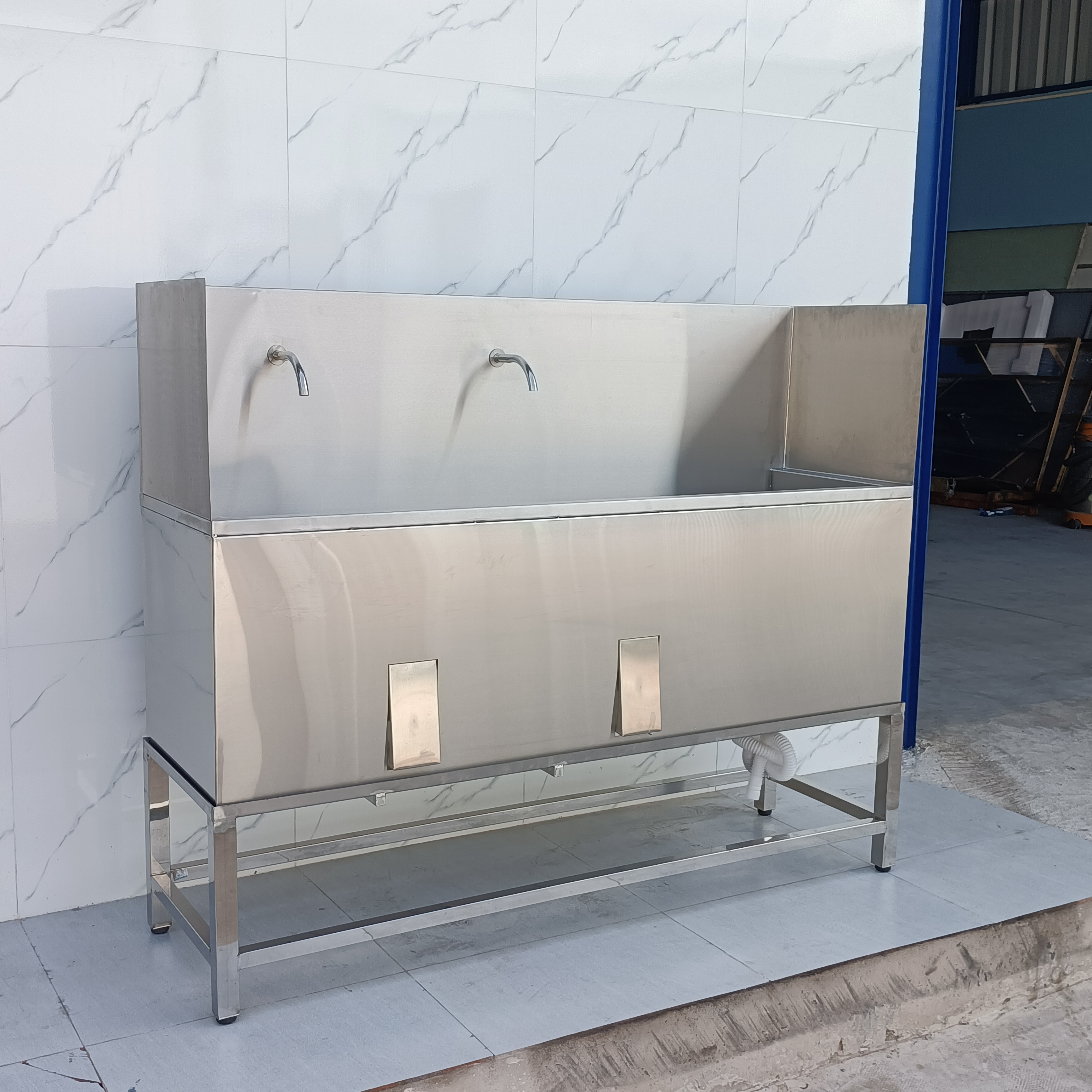 bon-rua-inox-nhan-goi-2-voi-b56