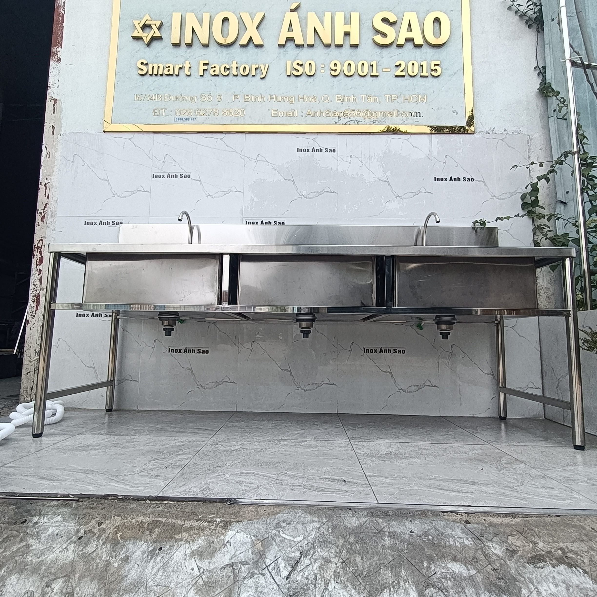 bon-rua-inox-3-hoc-chau-c93