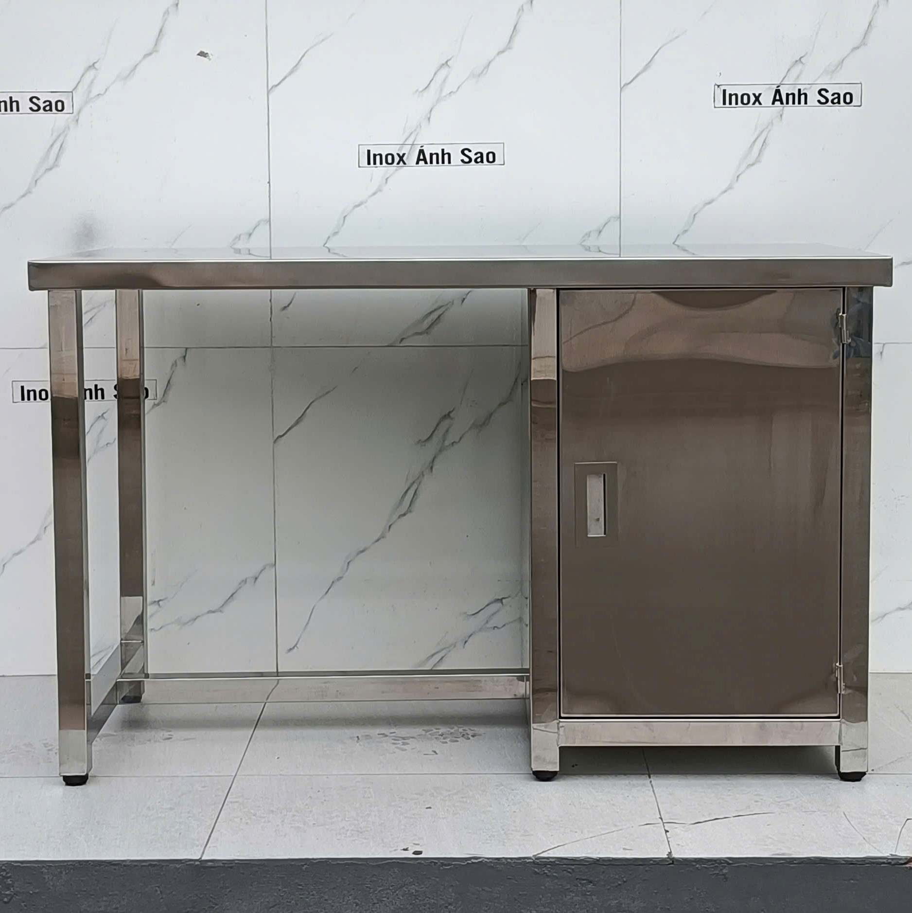ban-lam-viec-inox-co-1-cua-mo-v57