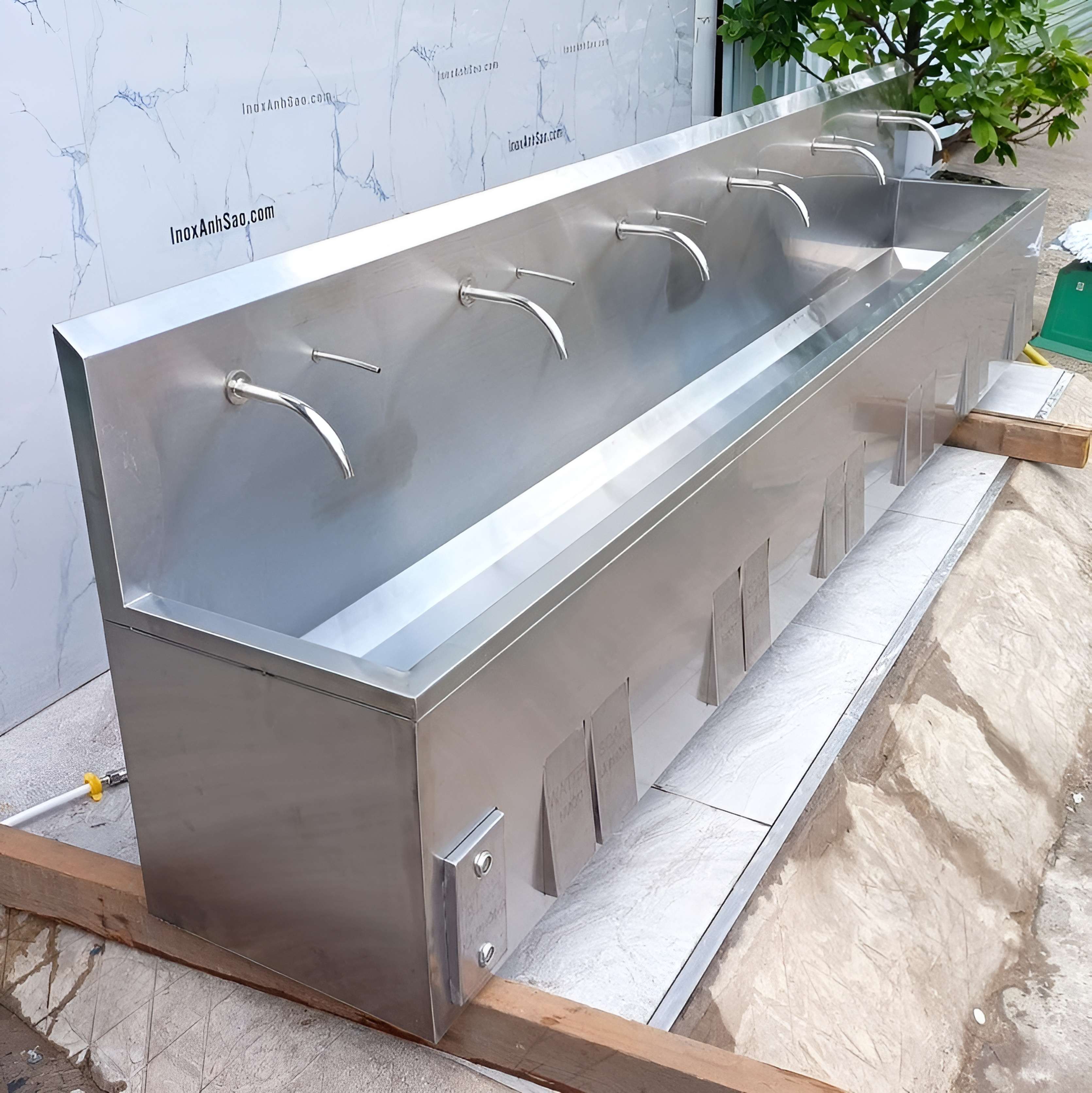 bon-rua-inox-nhan-goi-6-voi-treo-tuong-g37
