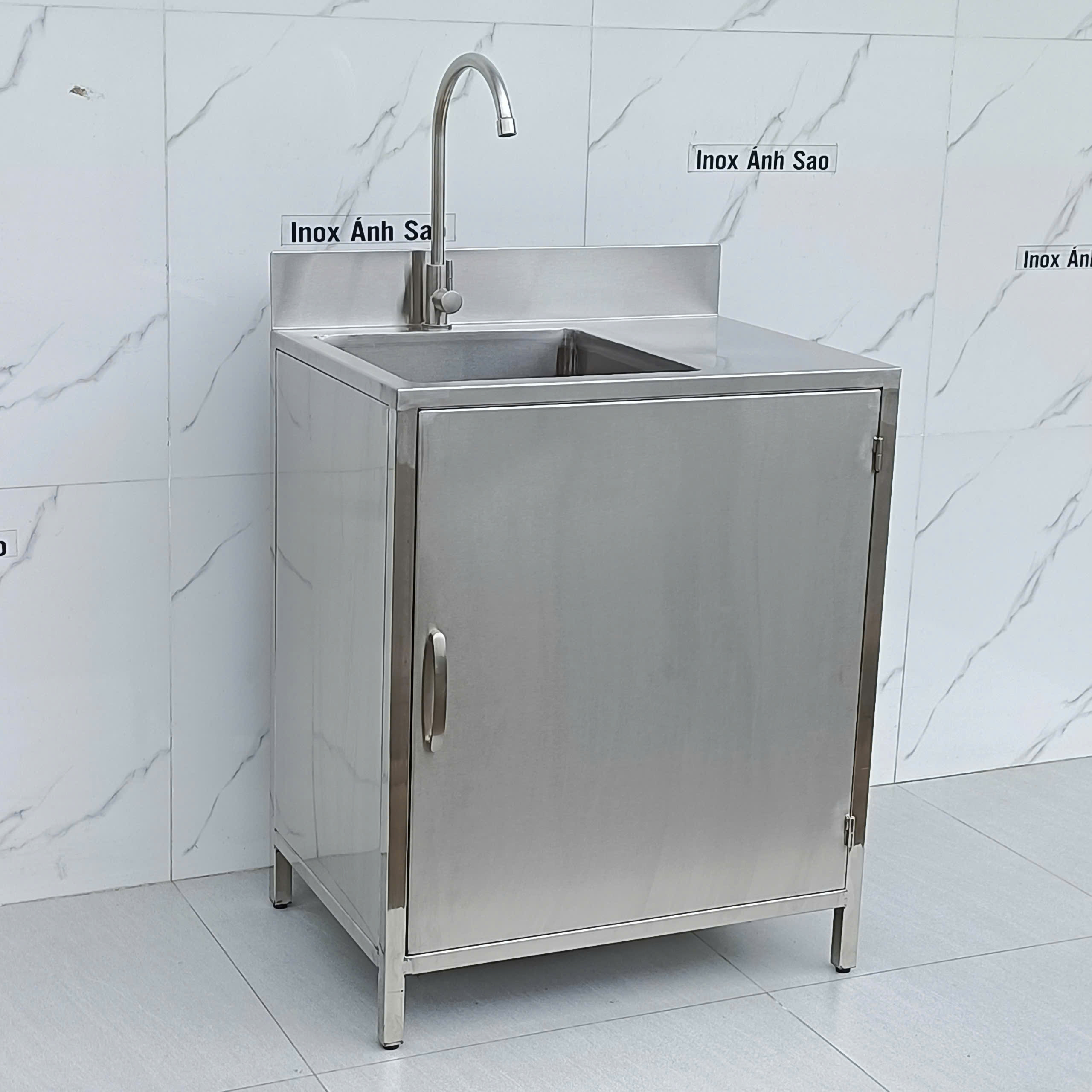 tu-bon-rua-inox-1-voi-cua-mo-b06